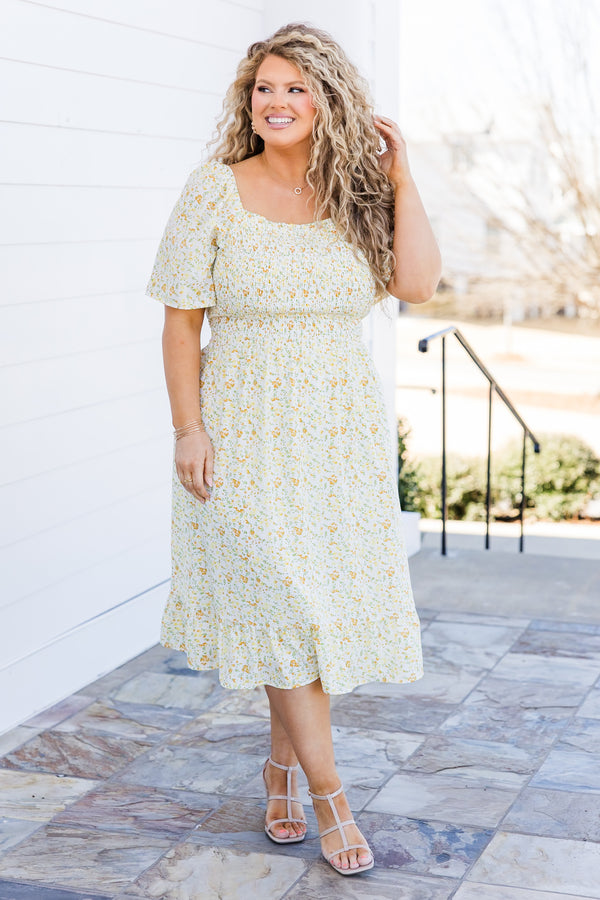 Chic Soul plus size clothing, yellow floral print midi dress with smocked top and short sleeves