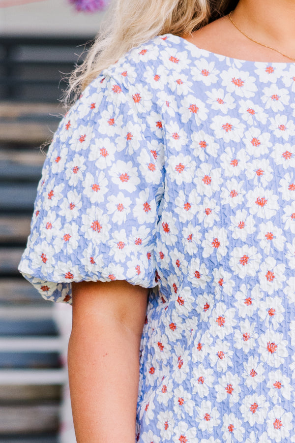 Chic Soul plus size clothing, puffed short-sleeve lavender top with high scoop-neckline and white daisy floral pattern