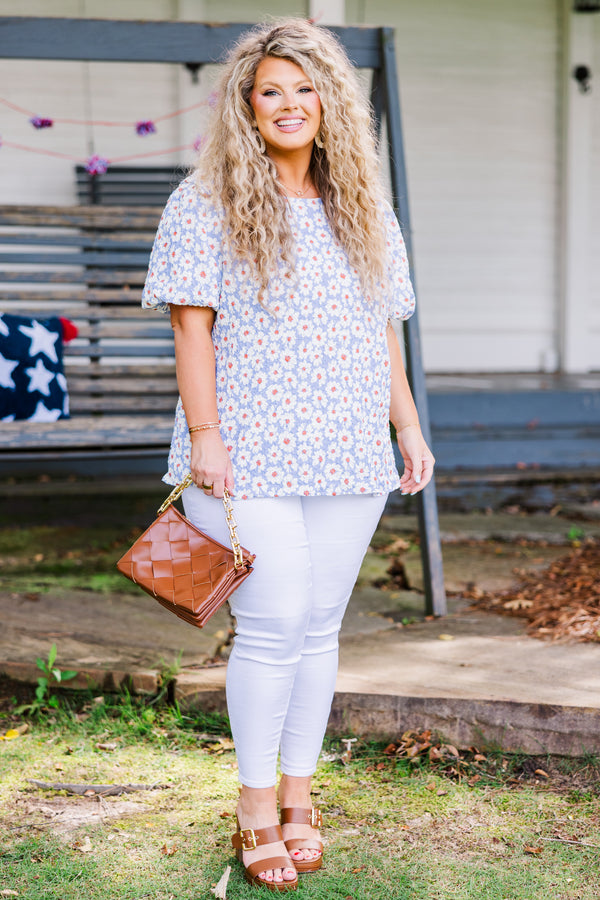 Chic Soul plus size clothing, puffed short-sleeve lavender top with high scoop-neckline and white daisy floral pattern