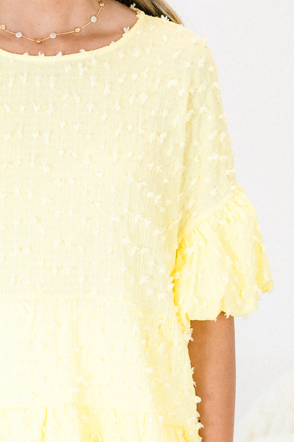 Chic Soul plus size clothing, pale yellow top with a swiss dot pattern and bubble sleeves 