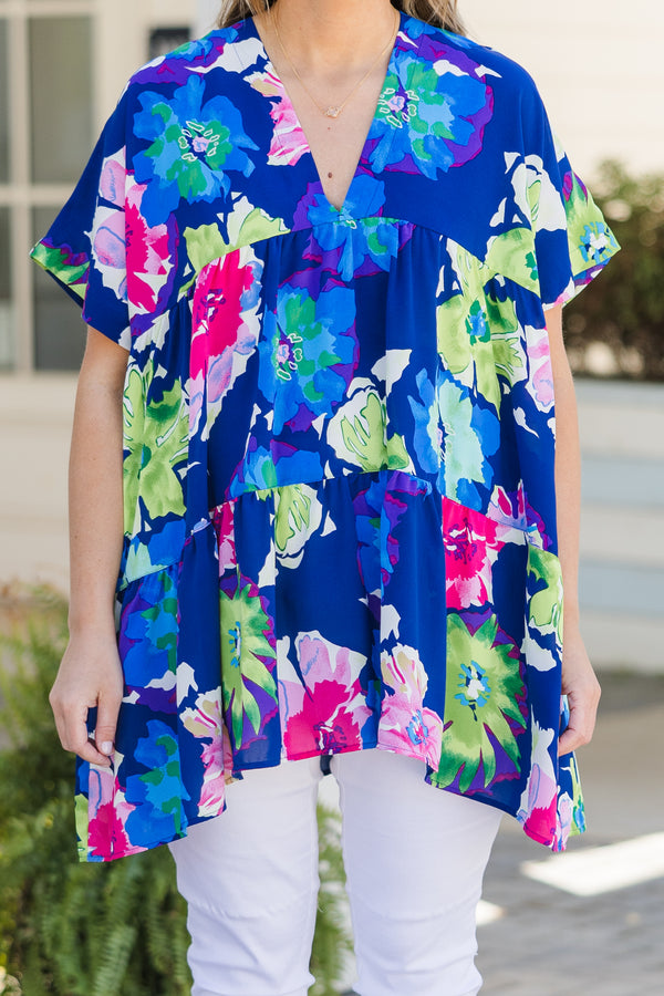 Chic Soul plus size clothing, blue short sleeve tiered flowy top with multi floral pattern with v neckline