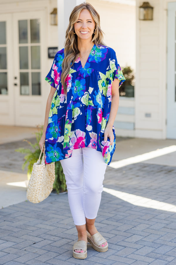 Chic Soul plus size clothing, blue short sleeve tiered flowy top with multi floral pattern with v neckline