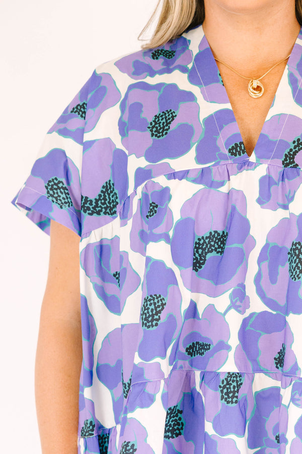 Chic Soul plus size clothing, purple short sleeve large floral print tiered top with v neckline 
