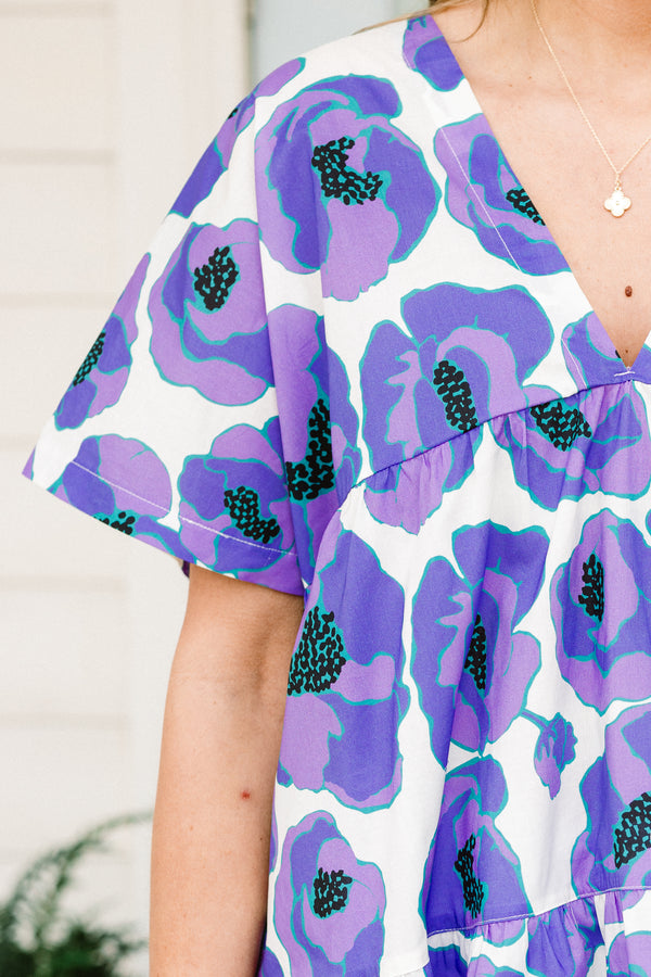 Chic Soul plus size clothing, purple short sleeve large floral print tiered top with v neckline 
