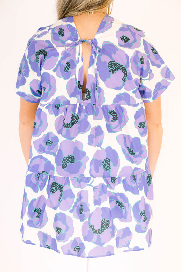 Chic Soul plus size clothing, purple short sleeve large floral print tiered top with v neckline 