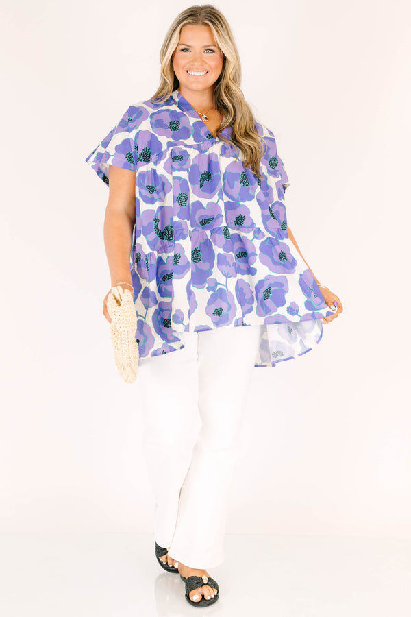 Chic Soul plus size clothing, purple short sleeve large floral print tiered top with v neckline 