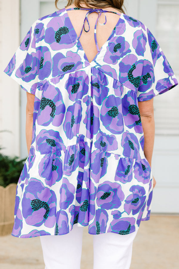 Chic Soul plus size clothing, purple short sleeve large floral print tiered top with v neckline 