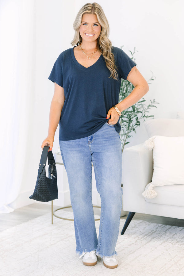 Plus Size navy blue v-neck short sleeve top paired