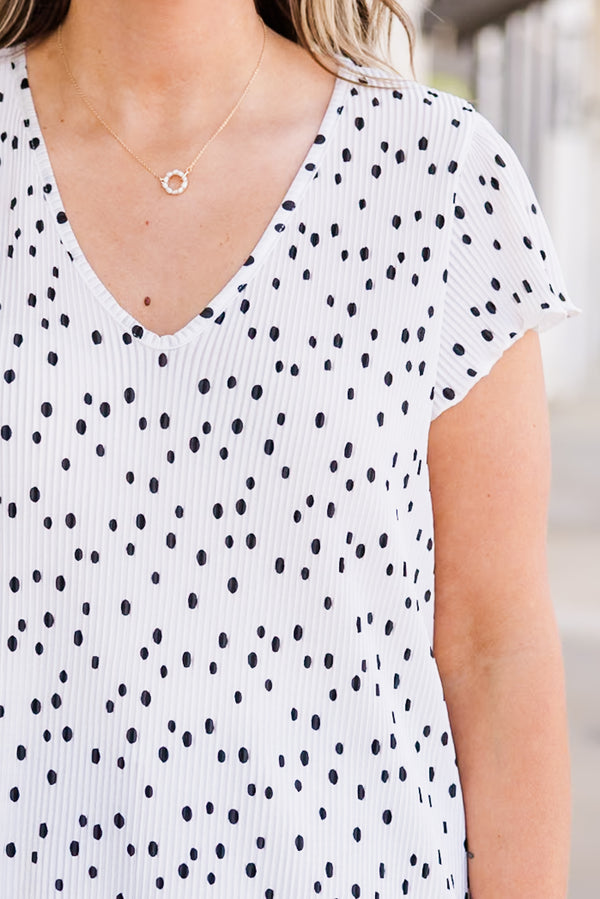 Chic Soul plus size clothing, ivory short sleeve top with ruffle sleeves with v neckline with black dotted print