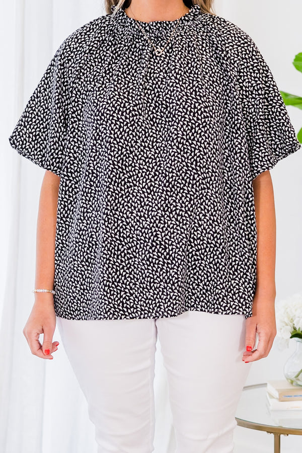 Chic Soul plus size clothing, black short sleeve top with white pattern with puff sleeves