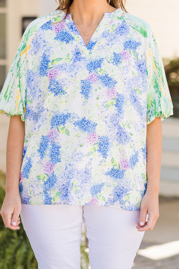 Chic Soul plus size clothing, blue short sleeve top with small floral pattern