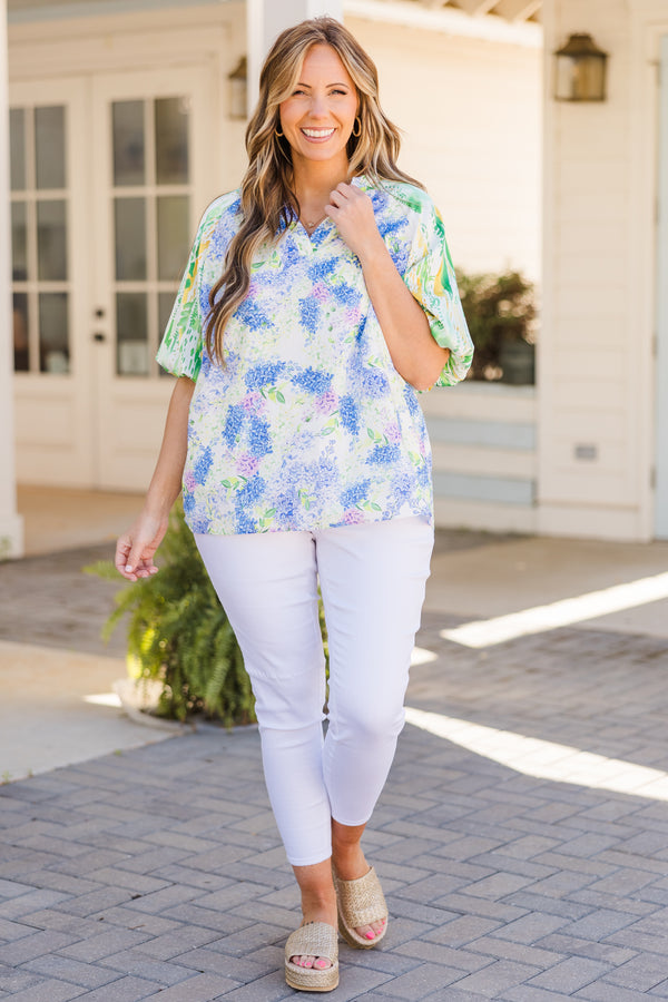 Chic Soul plus size clothing, blue short sleeve top with small floral pattern