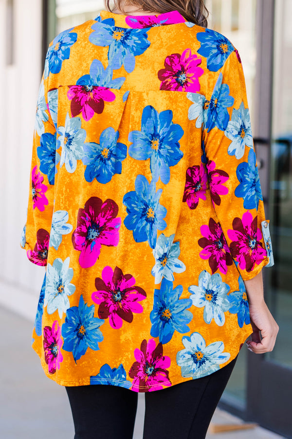 Chic soul plus size boutique, back of golden yellow floral top with magenta, deep blue, and light blue floral print, 3/4 quarter length sleeves, v-neck slit at the top