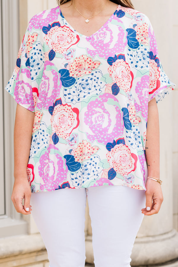 Chic Soul plus size clothing, pink-red floral print top with short sleeves and v-neckline