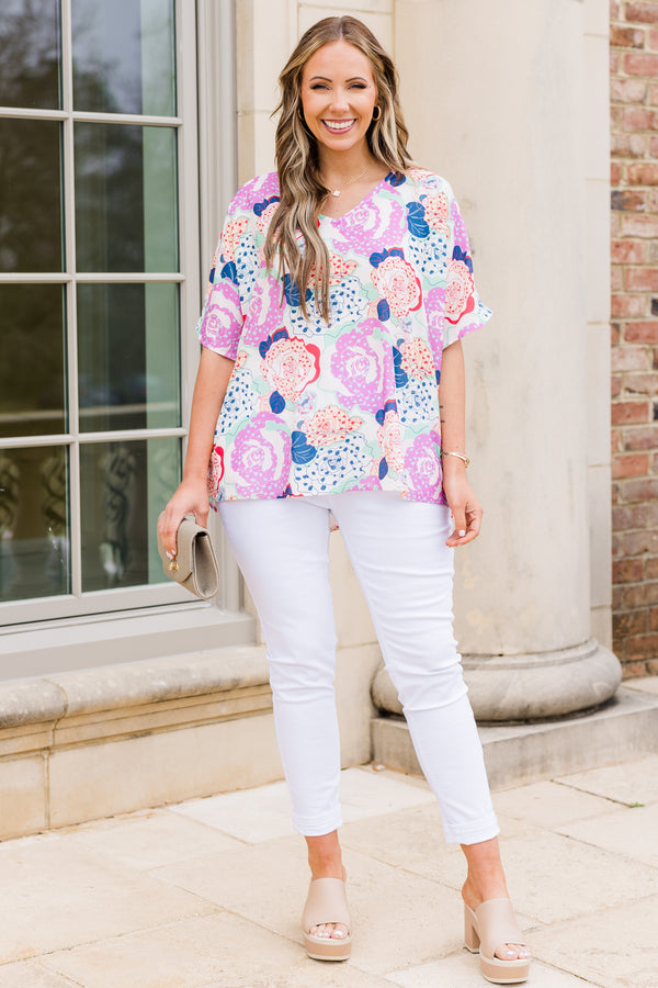 Chic Soul plus size clothing, pink-red floral print top with short sleeves and v-neckline