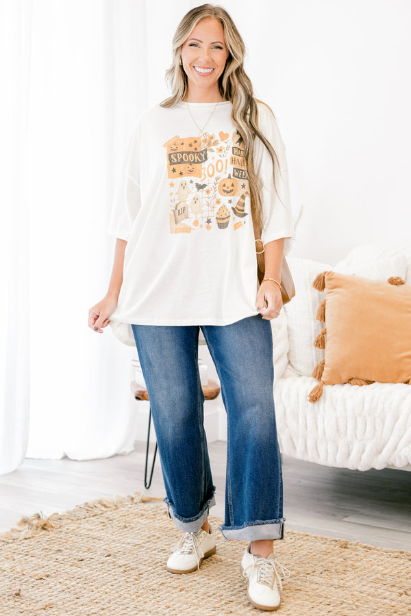 Chic Soul plus size clothing, ivory short sleeve graphic with a graphic in the center of the shirt that has various Halloween objects 