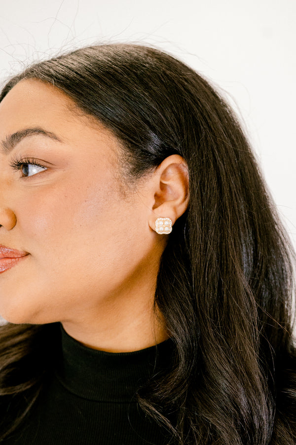 Chic Soul plus size clothing, pearl stud earring