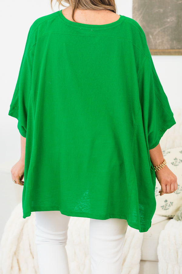 Chic Soul plus size clothing, kelly green short sleeve flowy plain top with round neckline with slits on sides