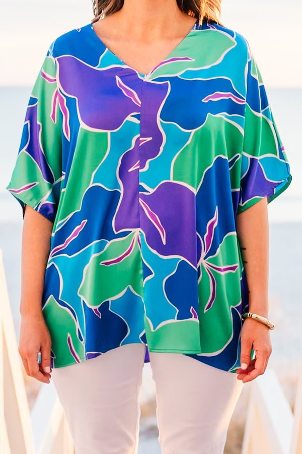 Chic Soul plus size clothing, blue abstract print top with short sleeves and v-neckline