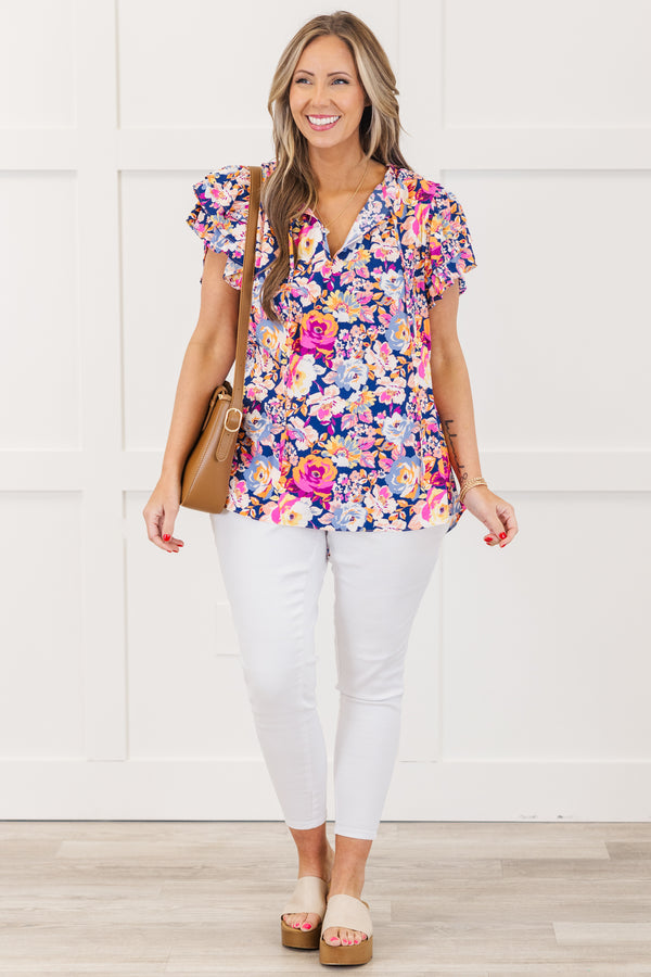 Chic Soul plus size clothing, navy-pink multi short sleeve flowy top with v cutout along neckline with ruffle detail along sleeves with large floral print