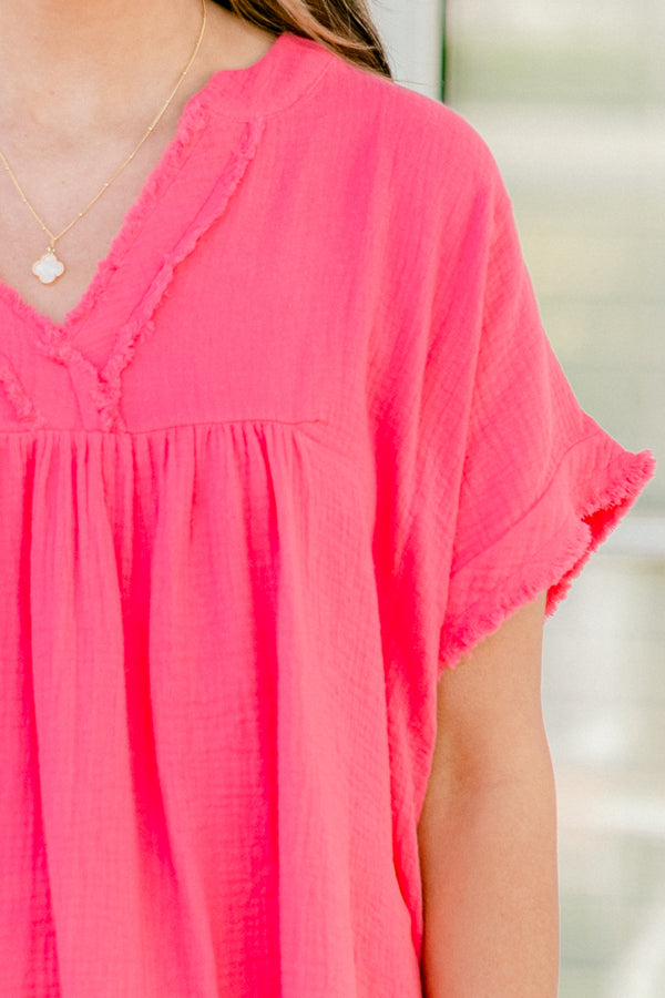 Chic Soul plus size clothing, fuchsia short sleeve gauze material top with v neckline and raw hem distressing along the bottom, sleeves, and neckline
