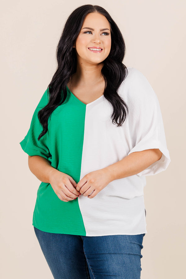 Chic Soul plus size clothing, kelly green/off white short sleeve tshirt split down the middle with v neckline 