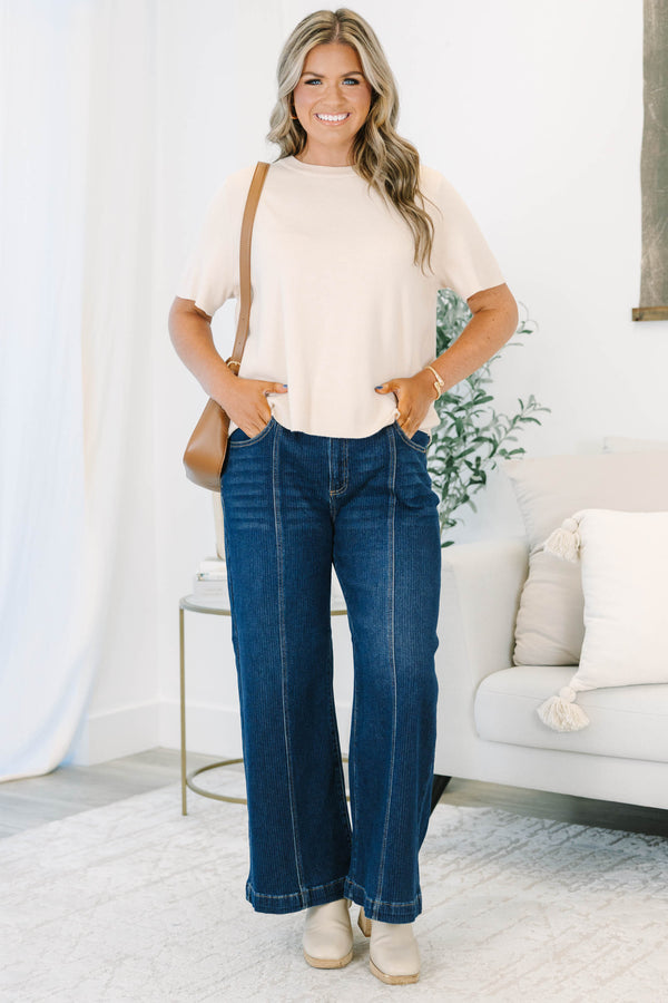 Plus size clothing, mid-rise with a cropped silhouette and front seam detail