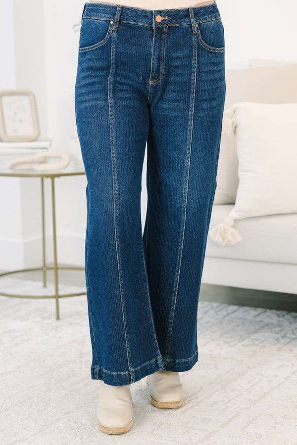 Plus size clothing, mid-rise with a cropped silhouette and front seam detail