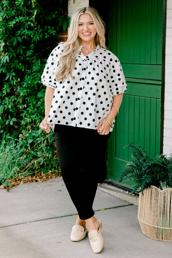 Chic Soul plus size clothing, white button-up short-bubble sleeve blouse with black polka dots