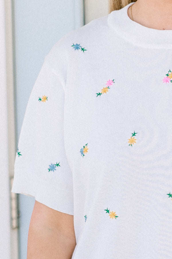 Chic Soul plus size clothing, white knit short sleeve top with small embroidered floral pattern