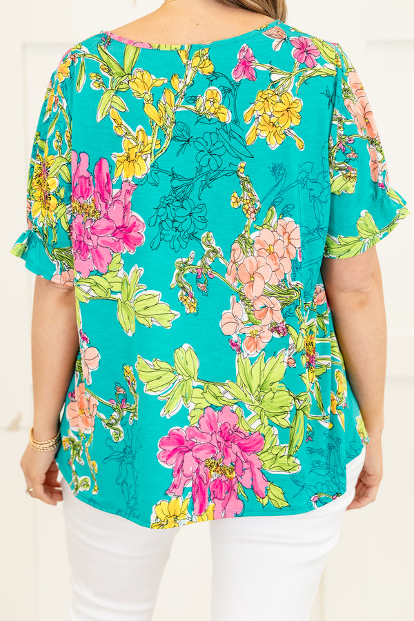 Chic Soul plus size clothing, blue short sleeve large floral print top in yellow/pink with v neckline