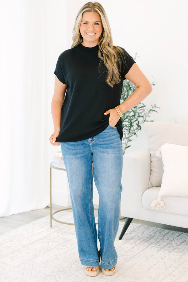 Go-To Classic Sweater, Black
