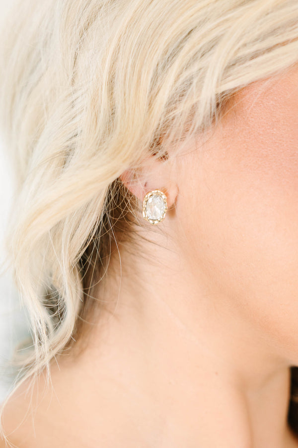 Plus Size oval faceted crystal earring set in a polished gold-plated brass frame.