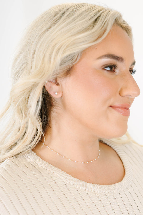 Gold station dainty pearl necklace