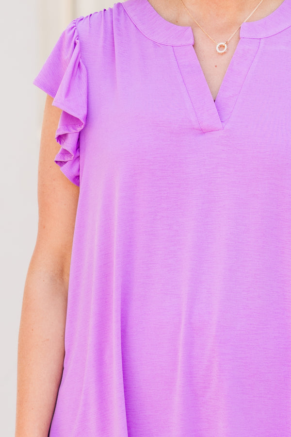 Chic Soul plus size clothing, lavender short sleeve top with ruffle sleeves and v neckline