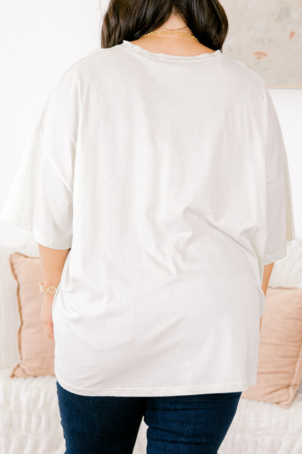 Chic Soul Plus size clothing, ivory graphic tee with a bow in the center of the shirt that is filled with a fall pumpkin pattern