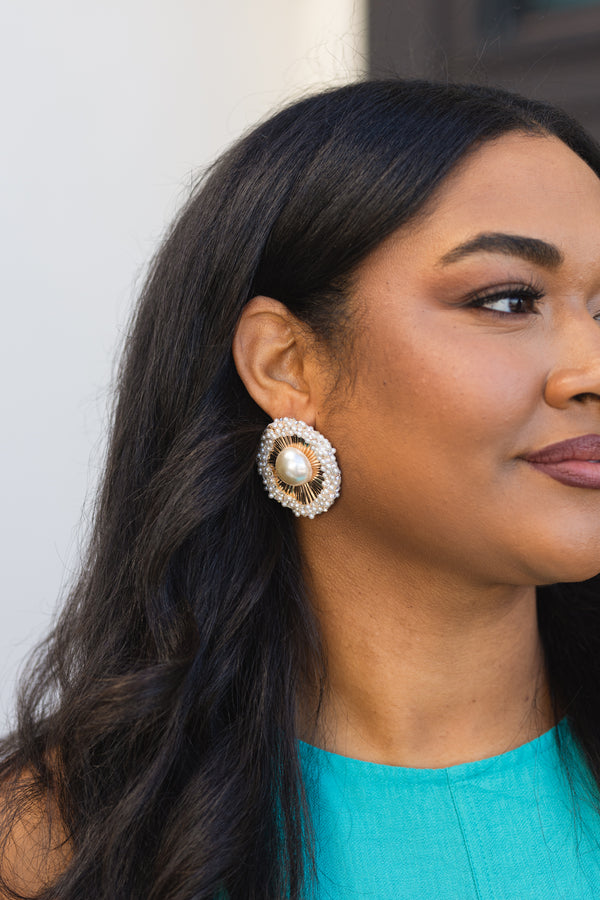 Chic Soul plus size clothing, gold round stud with a pearl on top of a gold round stud as well as small pearls going around the outer edges 