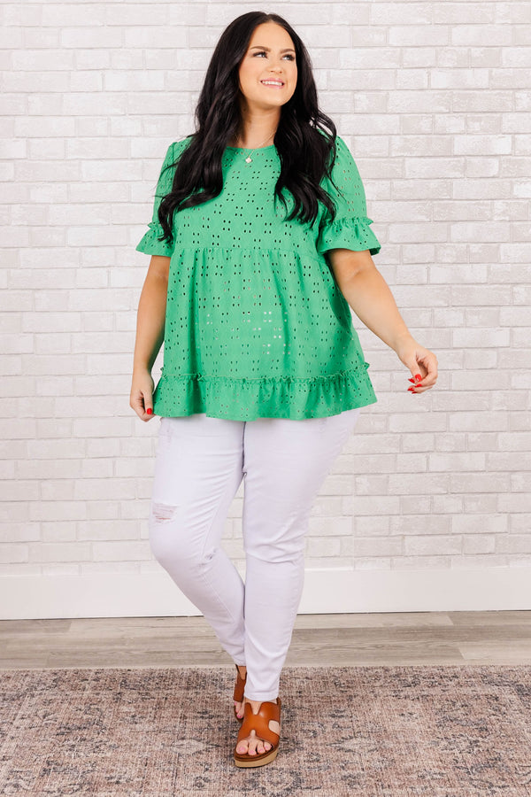 Chic Soul plus size clothing, kelly green eyelet short sleeve top with ruffle on sleeve and bottom of top