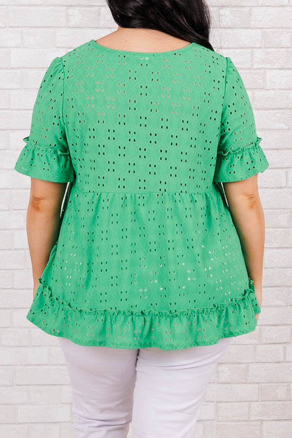Chic Soul plus size clothing, kelly green eyelet short sleeve top with ruffle on sleeve and bottom of top