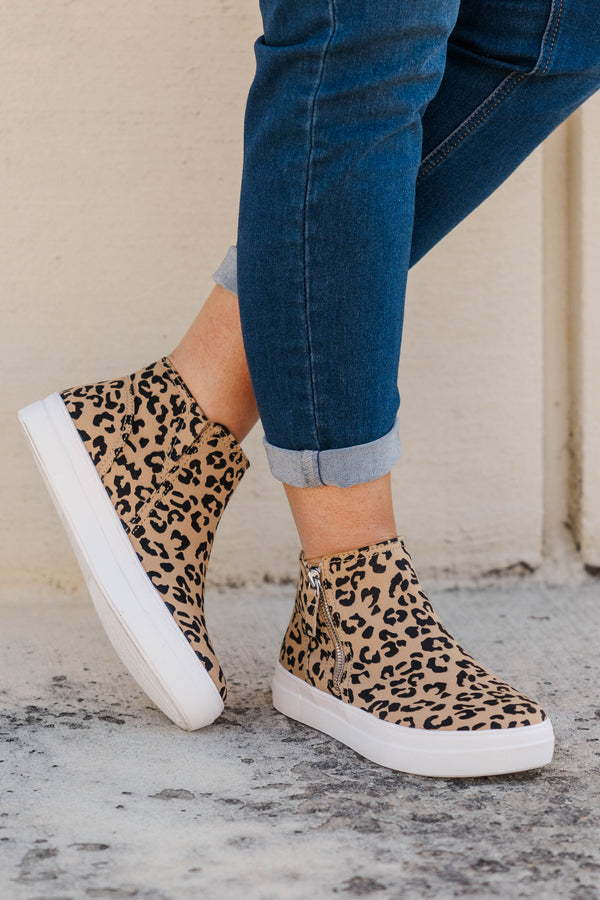 Chic Soul plus size clothing, leopard print ankle boots with zipper on the slide and white sole 