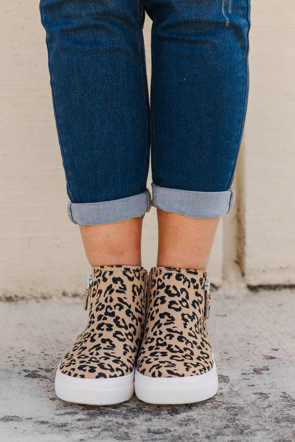 Chic Soul plus size clothing, leopard print ankle boots with zipper on the slide and white sole 