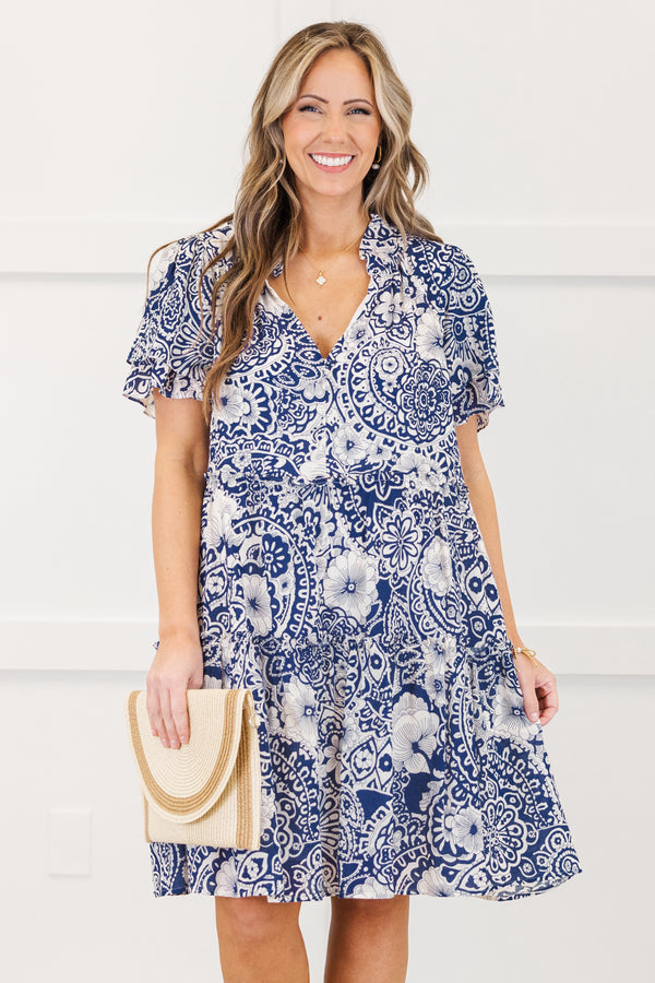 Chic Soul plus size clothing, navy and white paisley patterned flowy dress with a v neck