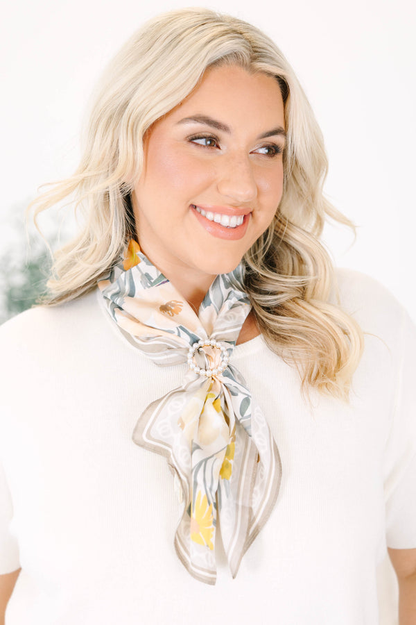 Plus Size gold-finished scarf ring with a circular pearl design.