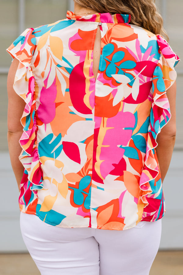 Chic Soul plus size clothing, pint multi abstract patter short sleeve top with ruffle along neckline and ruffle sleeves