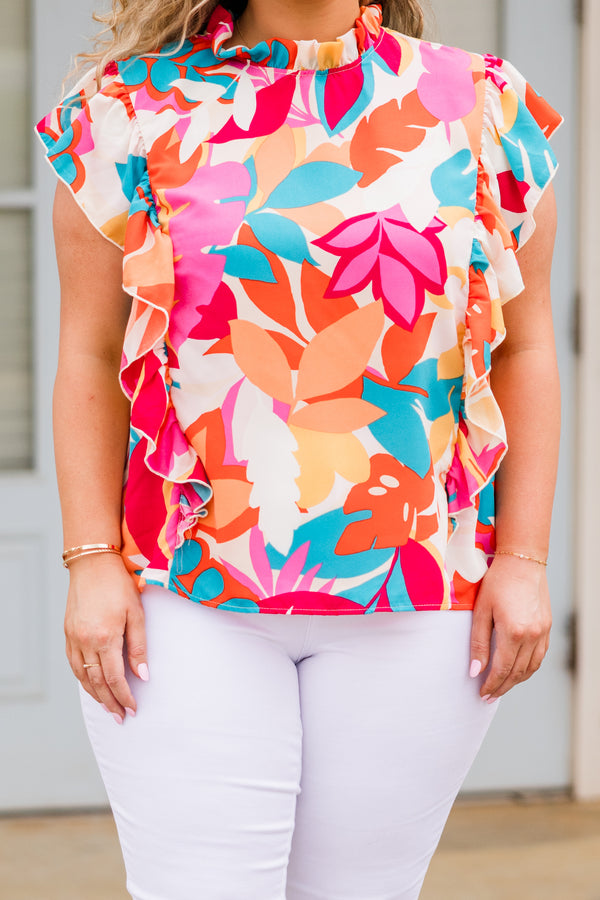Chic Soul plus size clothing, pint multi abstract patter short sleeve top with ruffle along neckline and ruffle sleeves