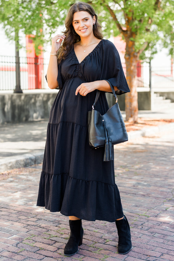 Chic Soul plus size clothing, black short sleeve flowy tiered midi dress with v neckline with flowy short sleeves