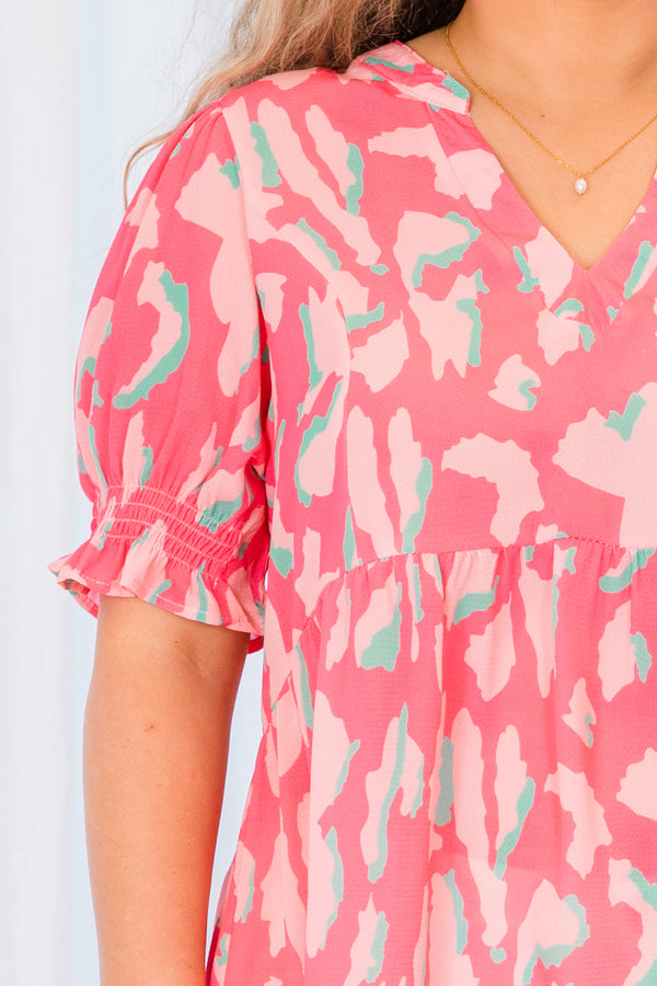 Chic Soul plus size clothing, flamingo printed short sleeve top with cuff puffed sleeves with v neckline and babydoll detail