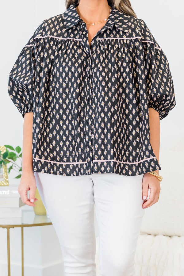 Chic Soul plus size clothing, short-puffed sleeve black/pink blouse with a collared v-neckline and a small paisley pattern