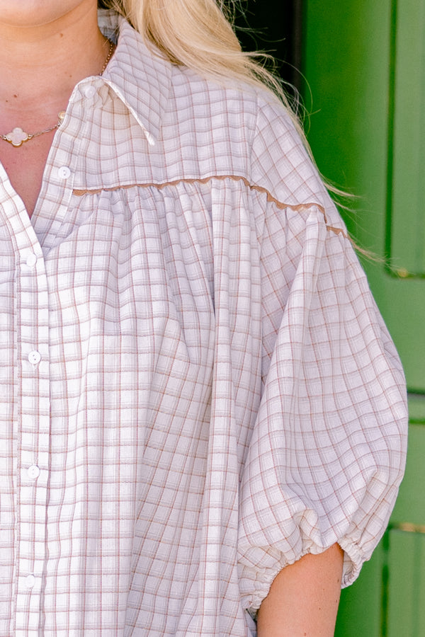 Chic Soul plus size clothing, cream plaid top with bubble sleeves and a slight v-neckline 