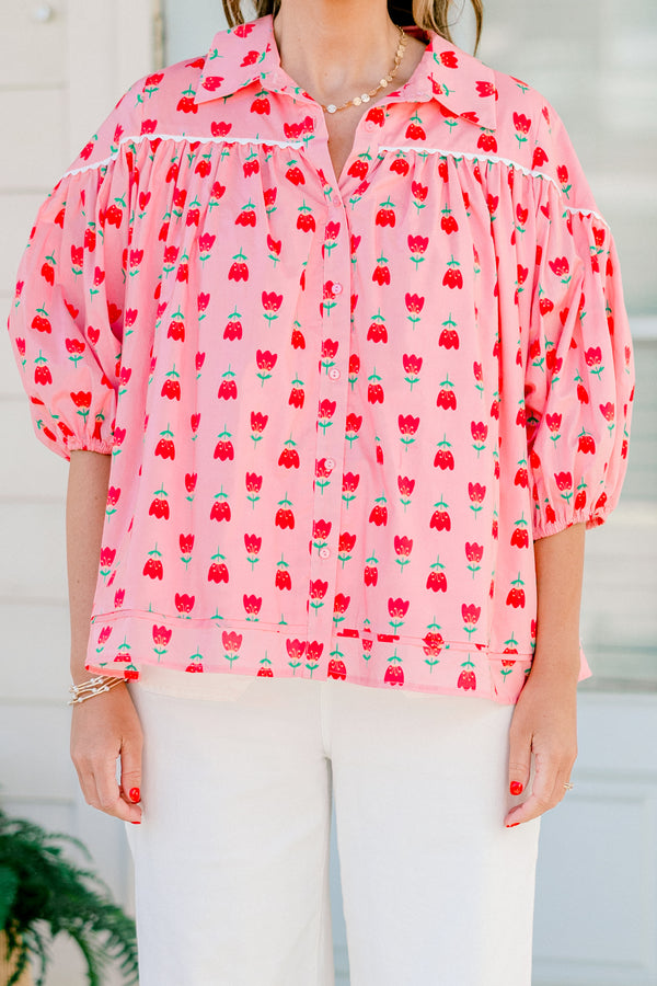 Chic Soul plus size clothing, pink bubble sleeve collared blouse with red tulip pattern and buttons down the front